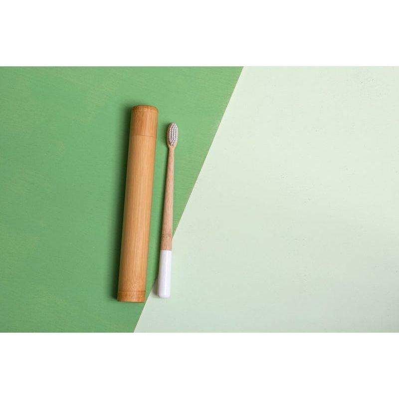 To Jungle | Bamboe Tandenborstel in Travelcase | Wit | Medium
